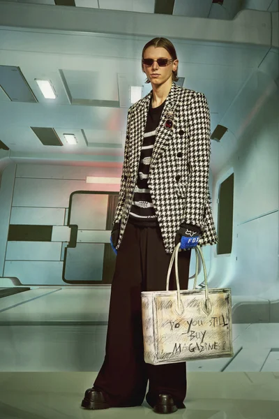 Look 1